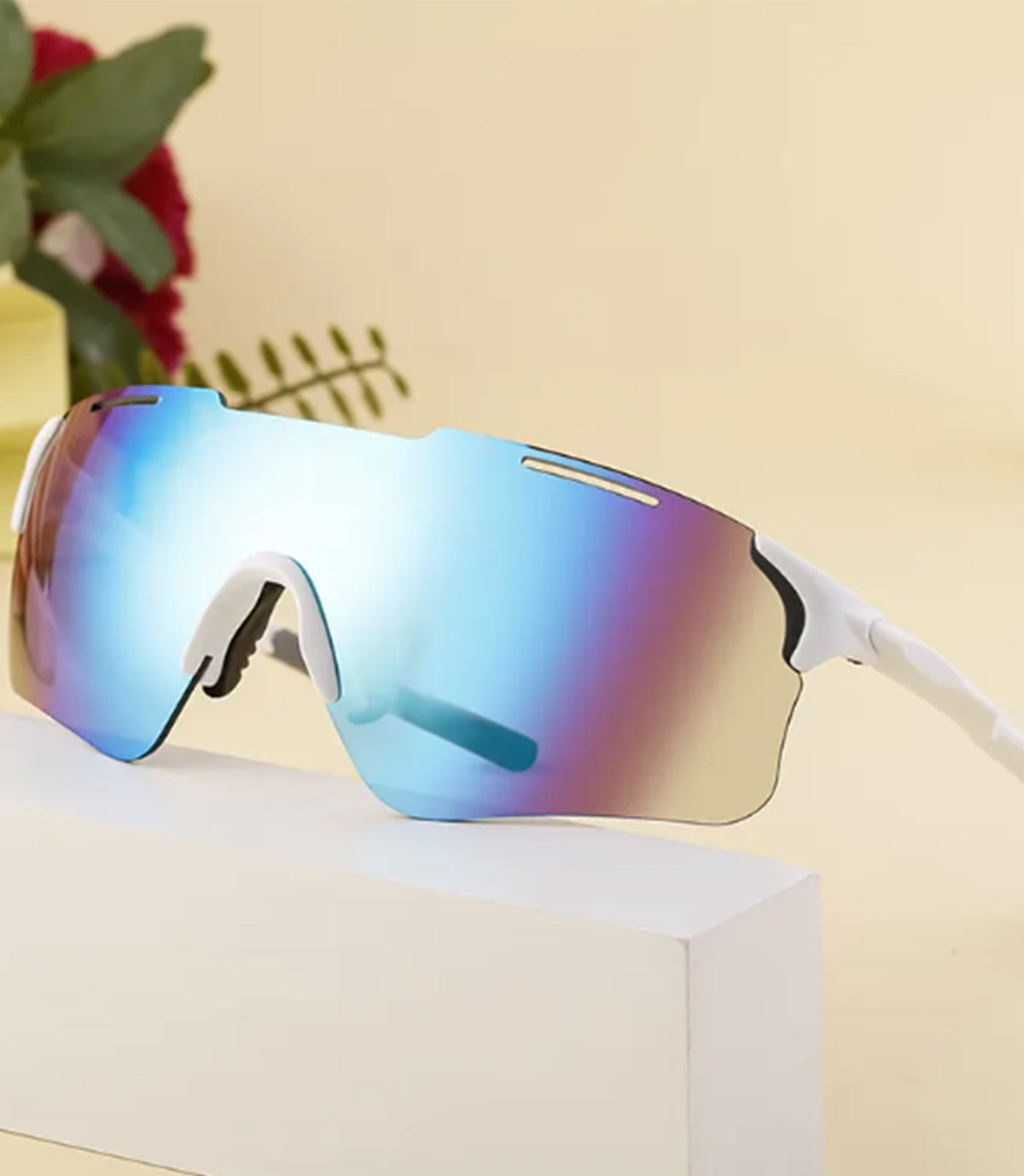 sports glasses